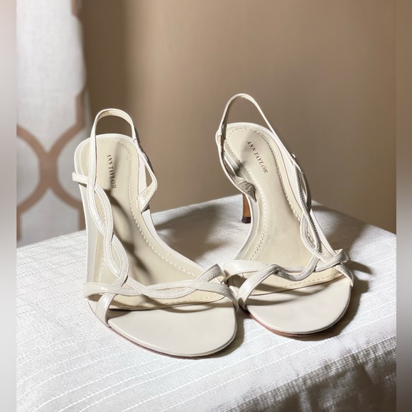 ANN TAYLOR - Strappy Heeled Sandals size: 7 - Picture 3 of 5